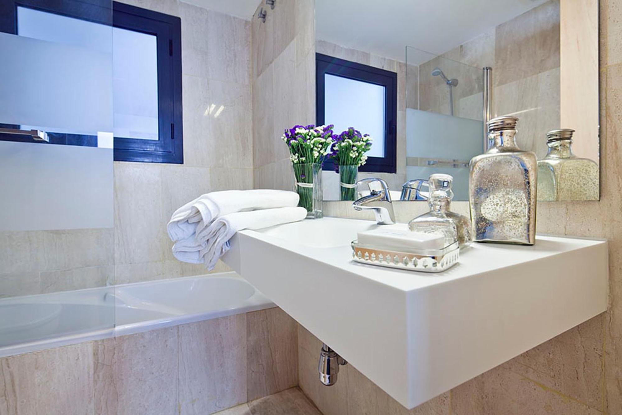 Apartment Barcelona Rentals - Private Pool And Garden Center Pokoj fotografie