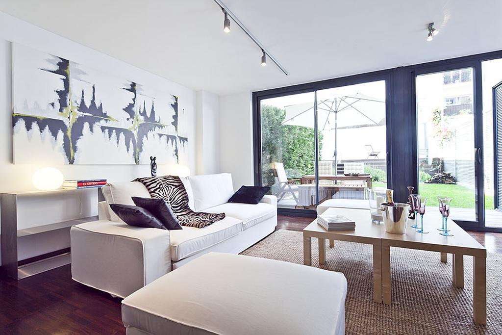 Apartment Barcelona Rentals - Private Pool And Garden Center Exteriér fotografie